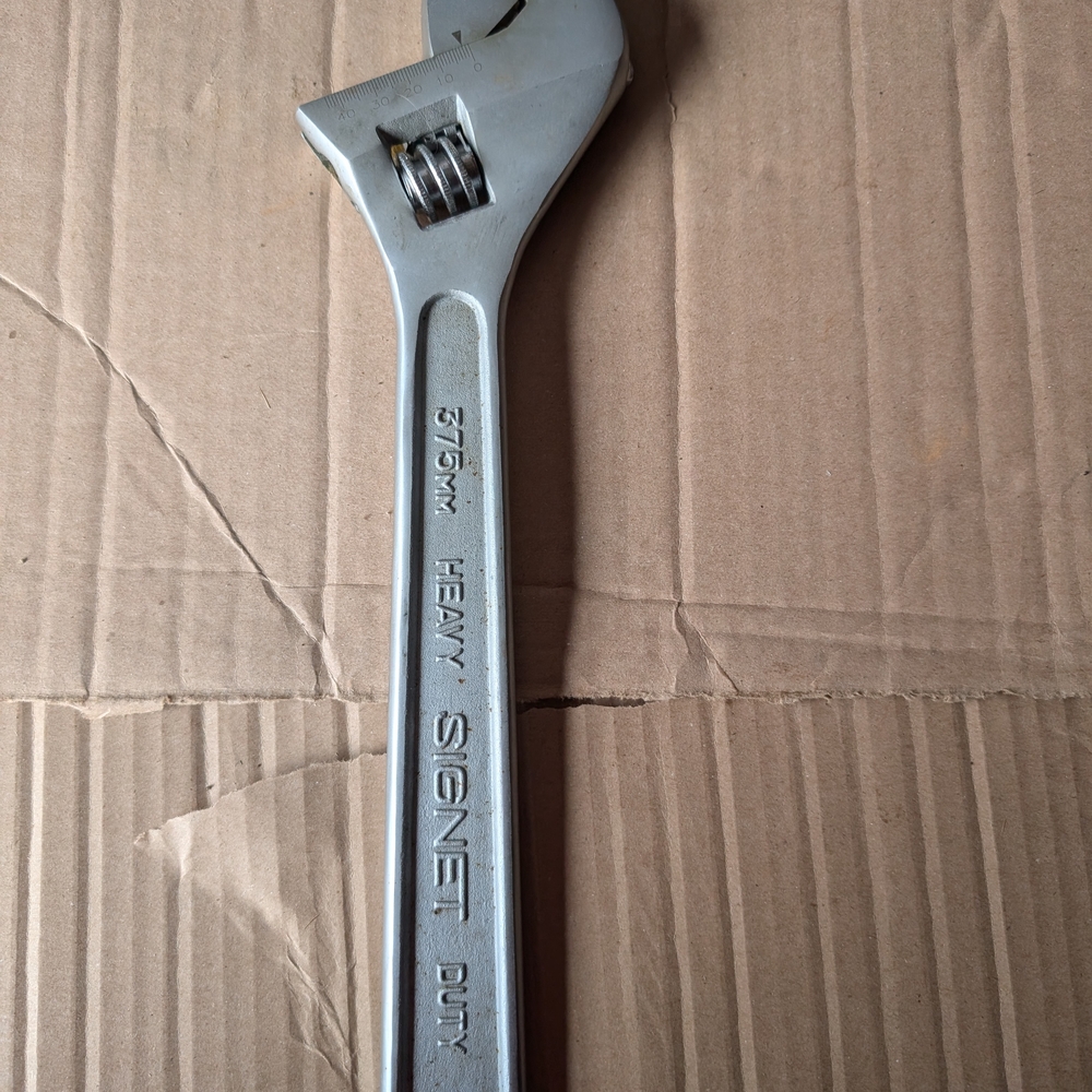 Signet Heavy Duty 15" Adjustable Wrench